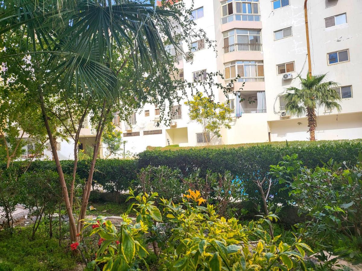 Apartments 1000 And 1 Night Redsealine 洪加達 外观 照片