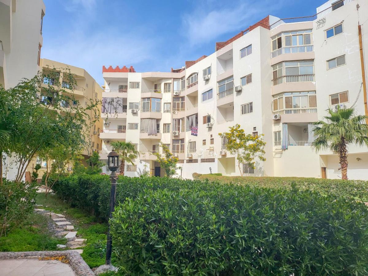 Apartments 1000 And 1 Night Redsealine 洪加達 外观 照片