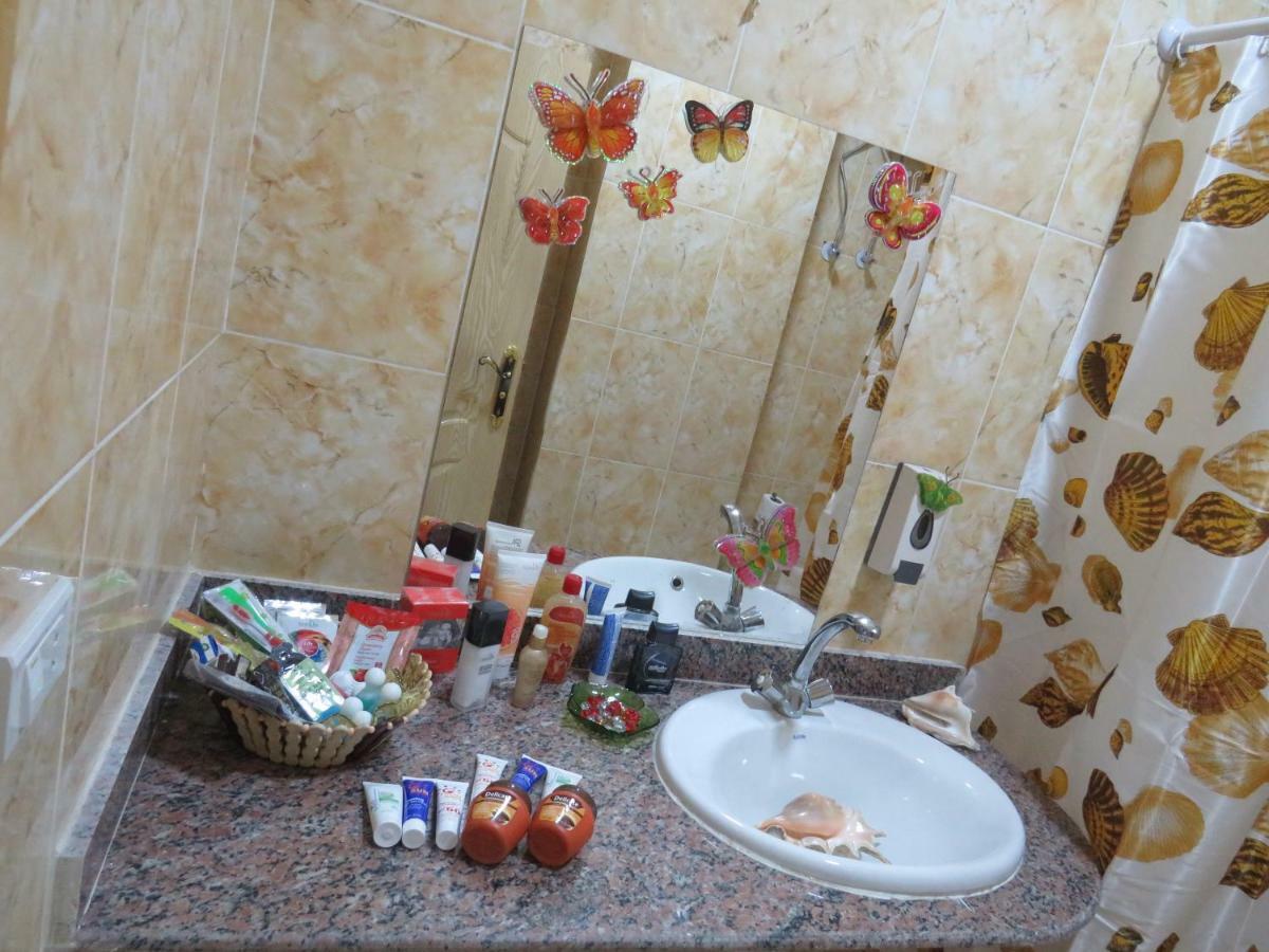 Apartments 1000 And 1 Night Redsealine 洪加達 外观 照片